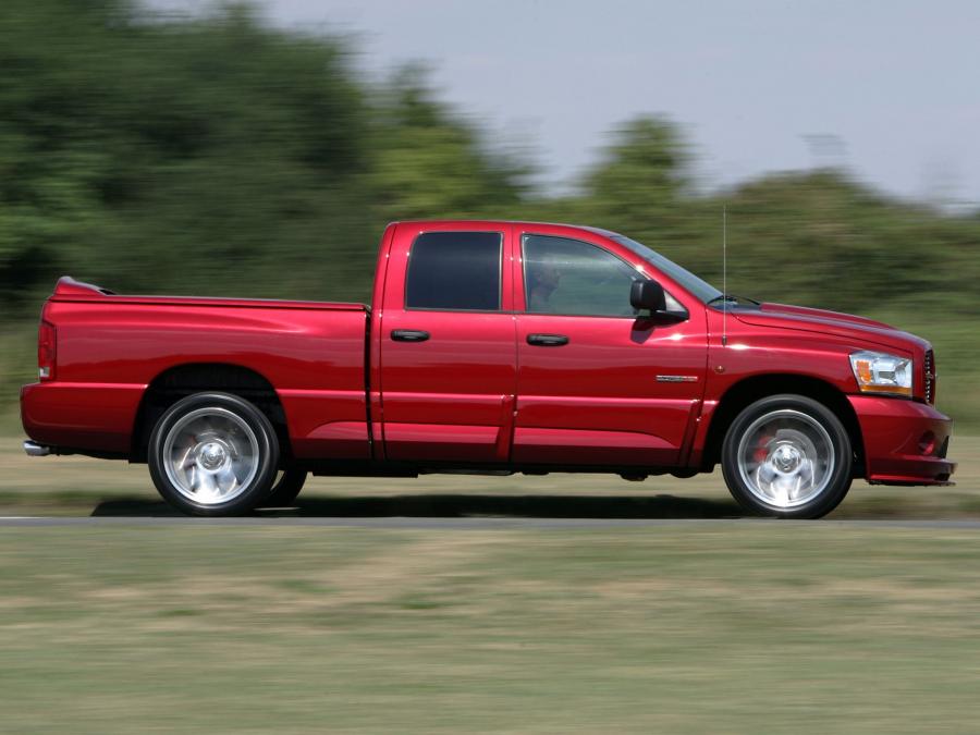  Dodge Ram SRT10 Quad Cab 2005 года  (фото 9 из 27)